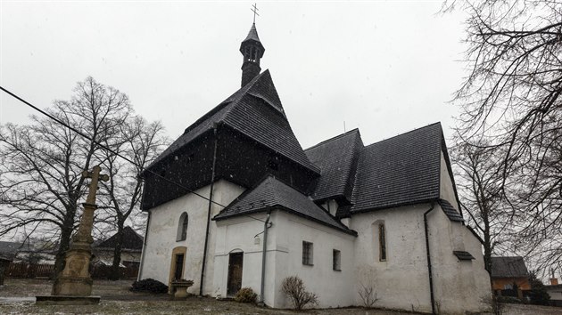 Kostel Vech svatch v mal obci Vyehorky na Mohelnicku, kde psobil nedvno zesnul far Frantiek Lzna. (11. bezna 2021)