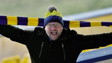 VĚRNÝ FANOUŠEK. Herec Marek Taclík je hrdým fanouškem fotbalových Teplic i v... VĚRNÝ FANOUŠEK. Herec Marek Taclík je hrdým fanouškem fotbalových Teplic i v...