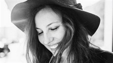 Tereza Marková je česká autorka tří knih. Vlastnoručně vyrábí vodítka a s... Tereza Marková je česká autorka tří knih. Vlastnoručně vyrábí vodítka a s...