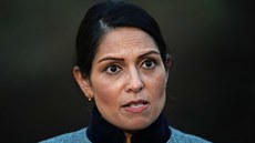 Britská ministryn vnitra Priti Patelová (28. ledna 2021)