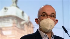 Ministr zdravotnictví Jan Blatný na tiskové konferenci po mimořádném zasedání... Ministr zdravotnictví Jan Blatný na tiskové konferenci po mimořádném zasedání...