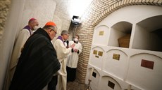 V jezuitském kostele Nanebevzetí Panny Marie se konalo rozloučení s farářem... V jezuitském kostele Nanebevzetí Panny Marie se konalo rozloučení s farářem...