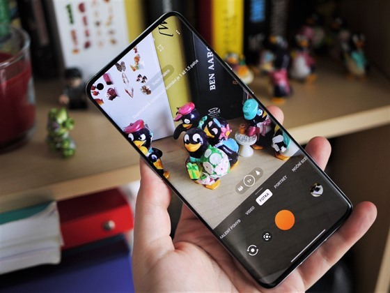 Smartphony OnePlus 9 a 9 Pro