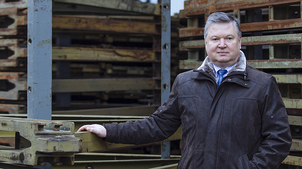 Pavel Švagr ve skladu Správy státních hmotných rezerv v Soběslavi. (2020) Pavel Švagr ve skladu Správy státních hmotných rezerv v Soběslavi. (2020)