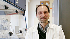 Daniel Růžek klinický biolog. (2021) Daniel Růžek klinický biolog. (2021)