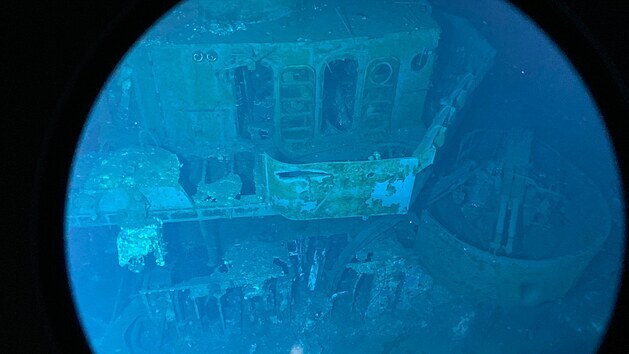 Vzkumnkm se podailo vbec poprv ponoit k vraku torpdoborce USS Johnston, kter se potopil v roce 1944 u Filipn bhem nmon bitvy s Japonskem. Americk vlen plavidlo le v hloubce zhruba 6,5 kilometr pod hladinou Filipnskho moe v Tichm ocenu a je povaovno za nejhloubji lec znm vrak. (31. bezna 2021)