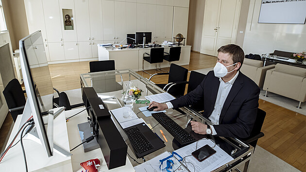 Ministr zahraničí Tomáš Petříček při online sjezdu ČSSD