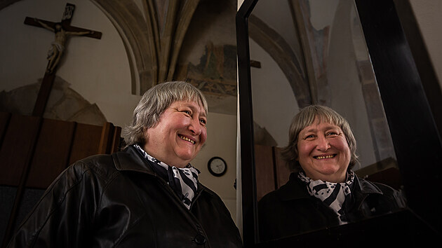 Kostelnice Milada Fejtková slouží už 21 let jako kostelnice v katedrále sv. Ducha v Hradci Králové.