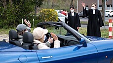 Německá farnost Neuss-Süd organizuje na Velký pátek bohoslužbu přizpůsobenou... Německá farnost Neuss-Süd organizuje na Velký pátek bohoslužbu přizpůsobenou...