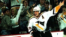 Gólová radost Jaromíra Jágra v dobách působení v Pittsburghu. Gólová radost Jaromíra Jágra v dobách působení v Pittsburghu.