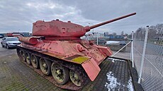 Tank T 34/85 odevzdaný při zbraňové amnestii Tank T 34/85 odevzdaný při zbraňové amnestii