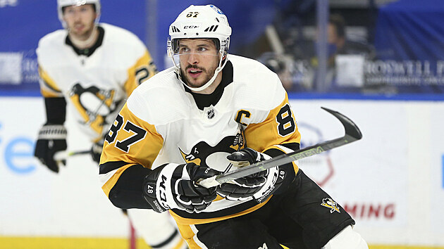 Kapitán Pittsburghu Sidney Crosby během zápasu proti Buffalu Kapitán Pittsburghu Sidney Crosby během zápasu proti Buffalu