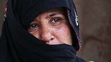 Afghánka, která bhem váleného konfliktu ztratila ást píbuzenstva. (22....