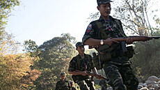 ANALÝZA: Myanmaru hrozí osud Sýrie. Krvavou lázeň odvrátí jen zázrak Může se Myanmar stát novou Sýrii? Hrozba občanské války roste. | na serveru Lidovky.cz | aktuální zprávy