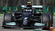 Valtteri Bottas z Mercedesu v tréninku na Velkou cenu s Emilia Romagna F1. Valtteri Bottas z Mercedesu v tréninku na Velkou cenu s Emilia Romagna F1.