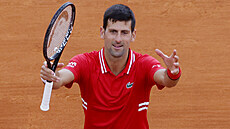 Novak Djokovič se na turnaji v Monte Carlu raduje z výhry. Novak Djokovič se na turnaji v Monte Carlu raduje z výhry.