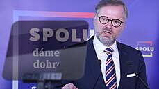 Lídr ODS Petr Fiala při podpisu koaliční smlouvy uskupení Spolu (11. dubna... Lídr ODS Petr Fiala při podpisu koaliční smlouvy uskupení Spolu (11. dubna...