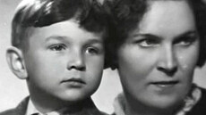 Zdeněk Svěrák a jeho maminka Růžena Zdeněk Svěrák a jeho maminka Růžena
