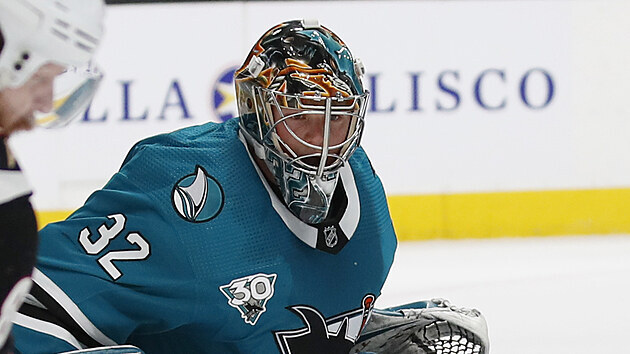 Josef Kořenář ze San Jose v zápase s Arizonou Josef Kořenář ze San Jose v zápase s Arizonou