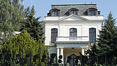 Impozantní Petschkova vila, dnes hlavní budova ruské ambasády Impozantní Petschkova vila, dnes hlavní budova ruské ambasády