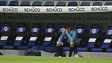 Zklamaný Timo Becker z Schalke. Zklamaný Timo Becker z Schalke.