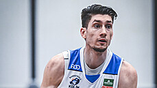 ¨David Pekárek vymění dres Kolína za ten pardubický. ¨David Pekárek vymění dres Kolína za ten pardubický.