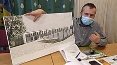 Starosta Přibyslavi Martin Kamarád představuje vizualizaci nového kolumbária,... Starosta Přibyslavi Martin Kamarád představuje vizualizaci nového kolumbária,...
