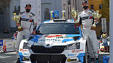 Jan Kopecký (vpravo) a Jan Hloušek, vítězové Rallye Šumava Klatovy Jan Kopecký (vpravo) a Jan Hloušek, vítězové Rallye Šumava Klatovy