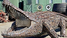 Krokodýl v Kovozoo ve Starém Mst.
