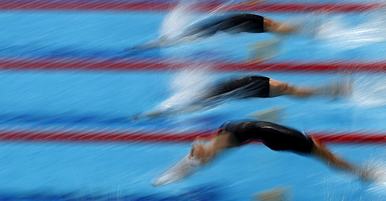 Start rozplavby znakaek na 50 metr na mistrovství Evropy v plavání v...