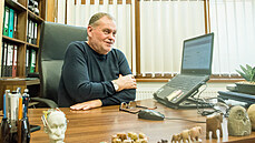Ředitel březovské školy Ludvík Zimčík chce výuku nově rozšířit o bakalářský... Ředitel březovské školy Ludvík Zimčík chce výuku nově rozšířit o bakalářský...