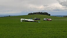 U Koence na Blanensku se pevrátilo malé sportovní letadlo. Pilot se zranil...