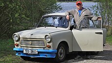 tyiaedesátiletý pedseda Trabant klubu Frýdek-Místek Eduard Kenek nedá na...