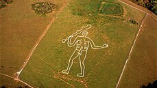 V Anglii vyřešili záhadu obra s kyjem a erekcí, archeologové jsou nadšeni Obr z Cerne Abbas prošel rekonstrukcí naposledy v roce 2019 | na serveru Lidovky.cz | aktuální zprávy