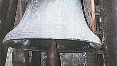 Kvůli poškození hlavice se nemůže zvon otáčet, srdce bije stále do stejného... Kvůli poškození hlavice se nemůže zvon otáčet, srdce bije stále do stejného...