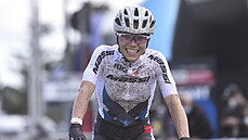 Francouzská bikerka Loana Lecomteová vítězí v Novém Městě na Moravě. Francouzská bikerka Loana Lecomteová vítězí v Novém Městě na Moravě.