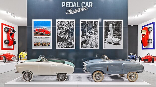 Muzeum šlapacích aut Pedal Planet otevírá v Praze. Sídlí v areálu Hergetovy cihelny poblíž Karlova mostu.