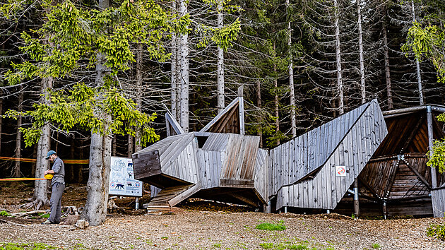 Příprava herní krajiny Pecka ve Velké Úpě na novou sezonu. (20. 5. 2021)