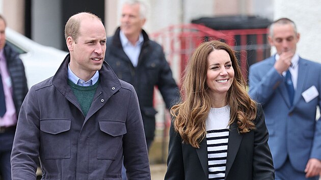 Princ William a vvodkyn Kate na setkn se skotskmi rybi (Fife, 26. kvtna 2021)