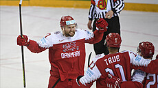 Nicklas Jensen slaví jednu ze svých tří branek v utkání se Švédskem na MS v... Nicklas Jensen slaví jednu ze svých tří branek v utkání se Švédskem na MS v...