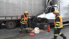 Nehoda na 217. kilometru D1 ve směru na Prahu. Nehoda na 217. kilometru D1 ve směru na Prahu.