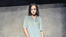 Denisa Barešová v inscenaci Ať vejde ten pravý Denisa Barešová v inscenaci Ať vejde ten pravý