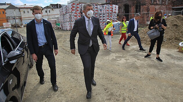 Premiér Andrej Babiš navštívil Moravskoslezský kraj. V Ostravě si například prohlédl novostavbu bytového domu Janáčkova a historických městských jatek. (1.6.2021)