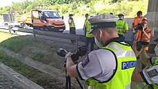 Policisté měřili rychlost na dálnice D3 v místě, kde probíhaly práce na silnici. Policisté měřili rychlost na dálnice D3 v místě, kde probíhaly práce na silnici.