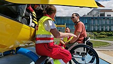 Záchranářům přijel Jan do Jihlavy poděkovat. Mohl se při tom podívat do... Záchranářům přijel Jan do Jihlavy poděkovat. Mohl se při tom podívat do...