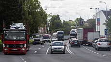 Centrum Přerova je nyní zahlceno kamiony a náklaďáky. Důvodem je uzavírka jedné... Centrum Přerova je nyní zahlceno kamiony a náklaďáky. Důvodem je uzavírka jedné...