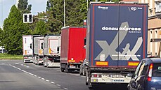 Centrum Přerova je nyní zahlceno kamiony a náklaďáky. Důvodem je uzavírka jedné... Centrum Přerova je nyní zahlceno kamiony a náklaďáky. Důvodem je uzavírka jedné...