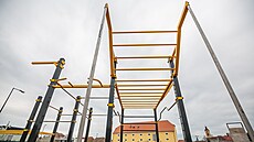 Obec Stěžery dokončila posilovací hřiště s lanovkou pro děti (4. 5. 2021). Obec Stěžery dokončila posilovací hřiště s lanovkou pro děti (4. 5. 2021).