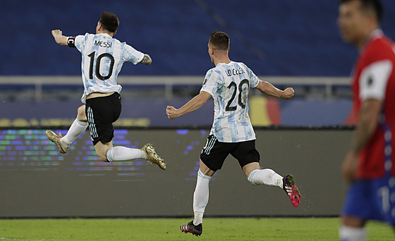 Argentinský kapitán Lionel Messi slaví svj gól na  Copa América.