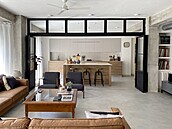 Světlý a elegantní je byt, ve kterém se může i tančit. Apartmán stojí na...